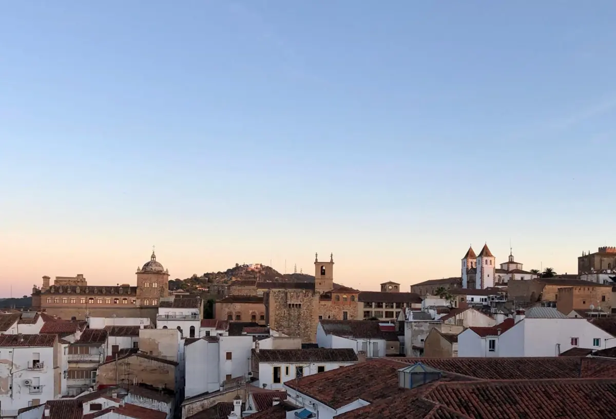 Imagem de contexto do artigo Direita espanhola ganha na Extremadura, extrema-direita duplica e PSOE tem derrota histórica