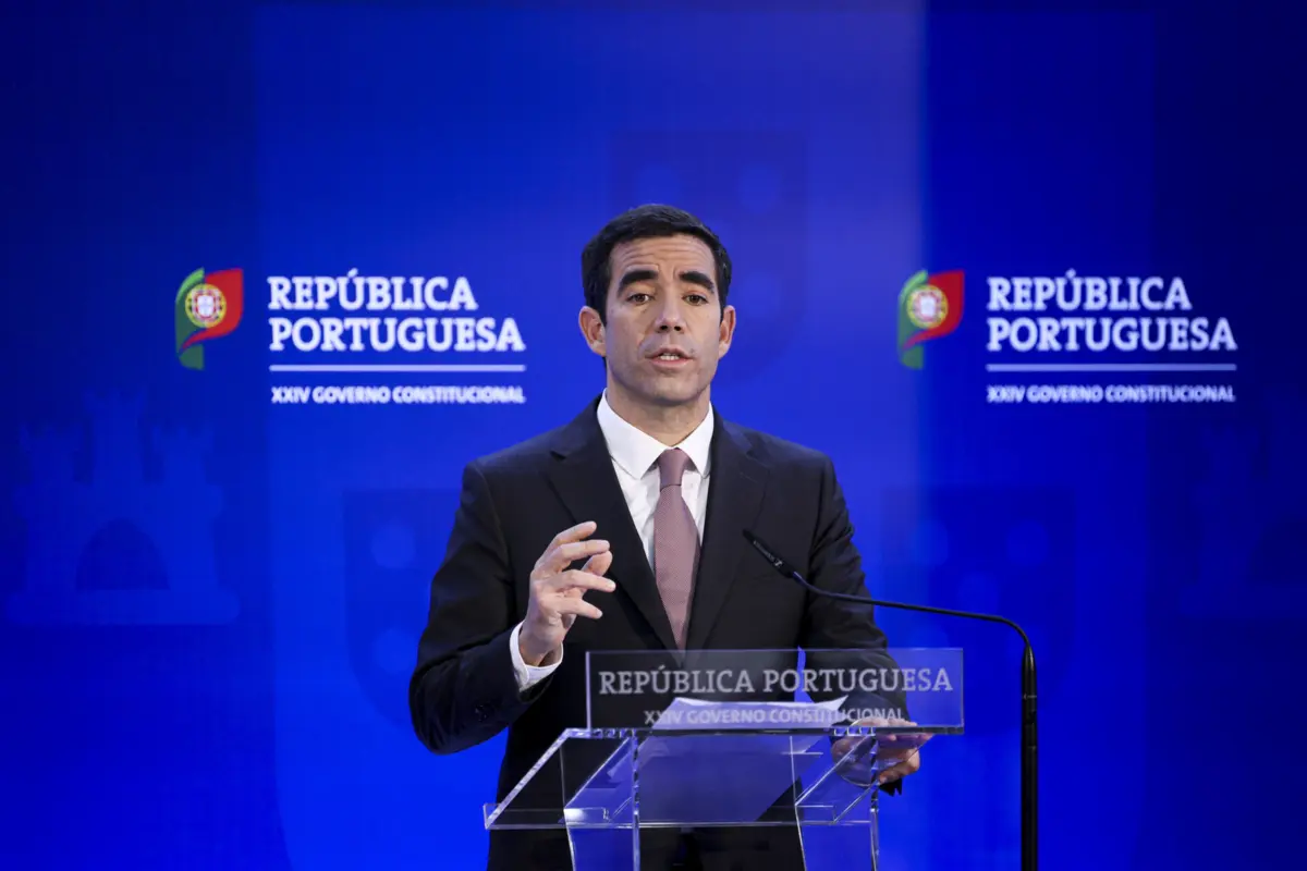 Imagem de contexto do artigo Reforma do Estado e imigração regulada entre dez eixos prioritários do programa do Governo