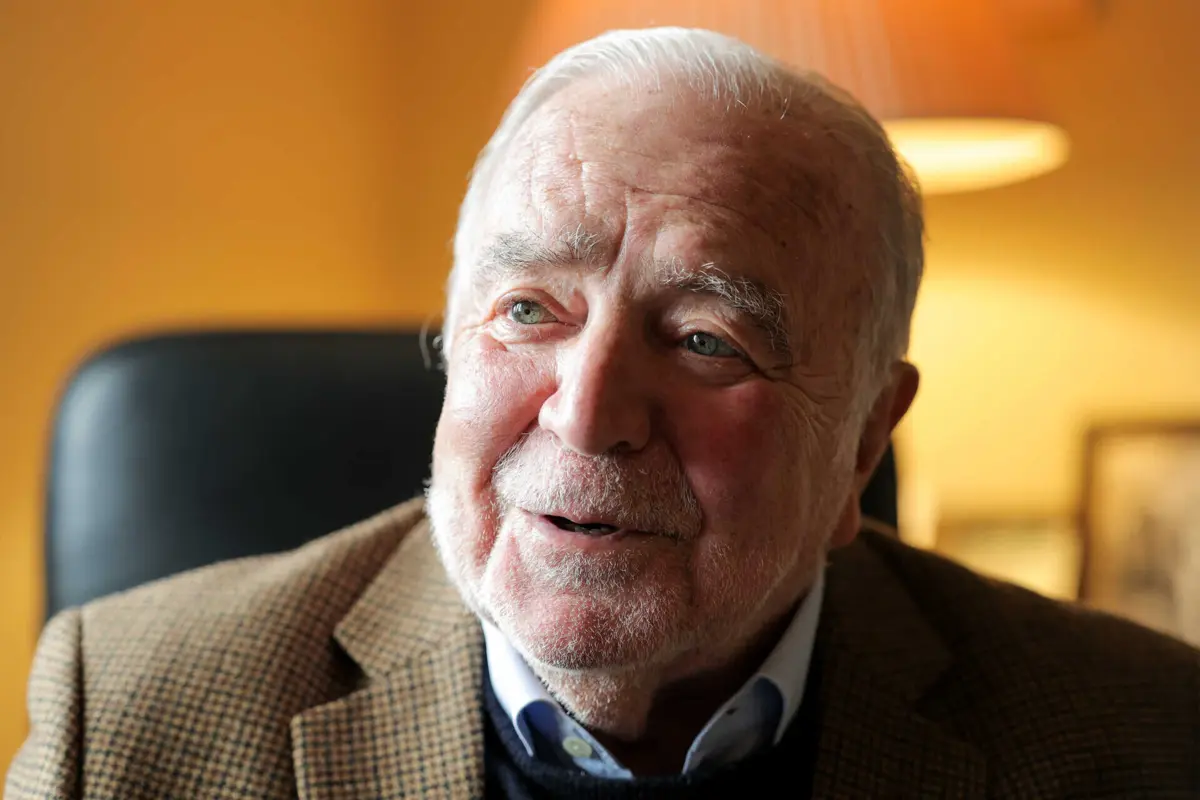 Imagem de contexto do artigo Manuel Alegre vence Grande Prémio de Literatura Biográfica Miguel Torga com "Memórias minhas"