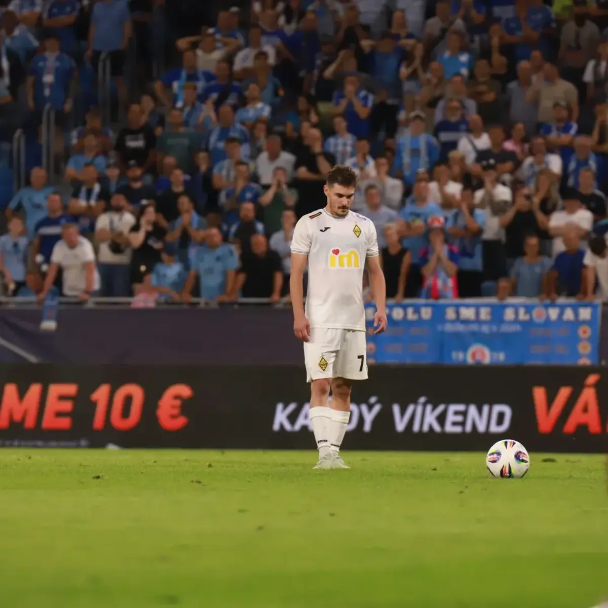 Imagem de contexto do artigo Jorginho e o feito inédito do Kairat Almaty: "Fez-me lembrar quando Portugal ganhou o Europeu"