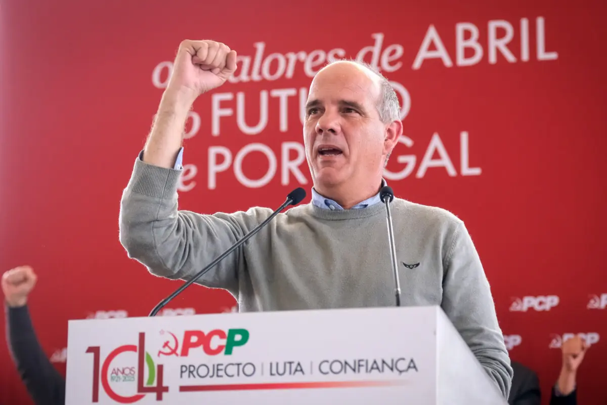 Imagem de contexto do artigo Raimundo acusa direita de estar a "preparar assalto à Segurança Social"