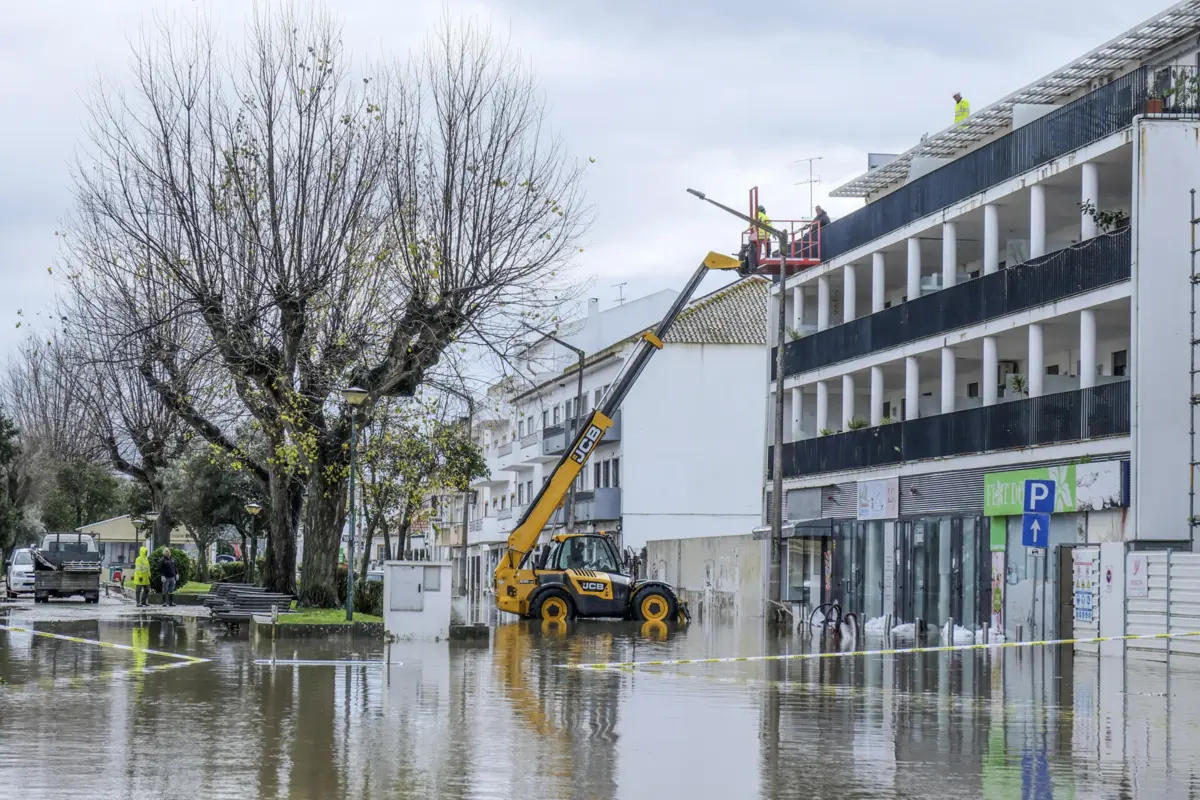 Imagem de contexto do artigo Temporal. Plataforma para pedir apoios à reconstrução disponível "entre terça e quarta-feira"