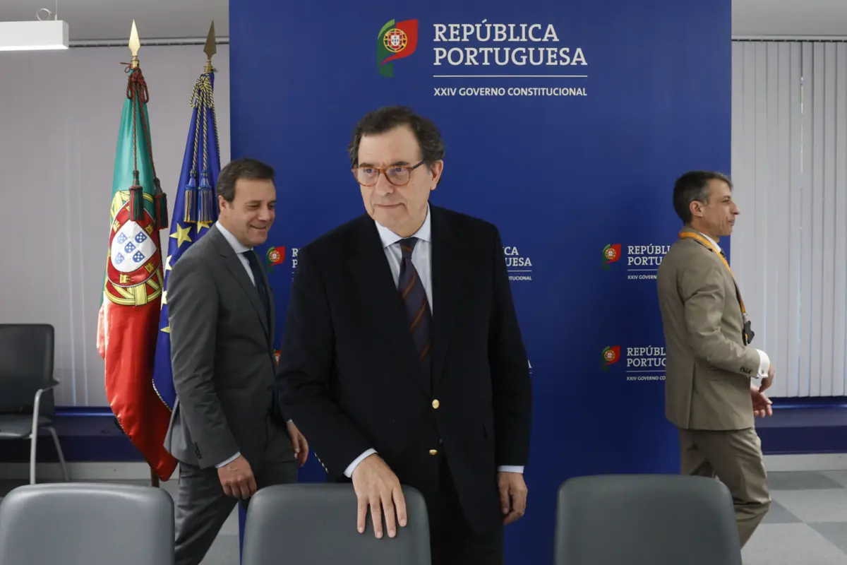 Imagem de contexto do artigo Maternidade pediu combustível "com urgência" durante apagão, Governo solucionava com motoristas de ministros