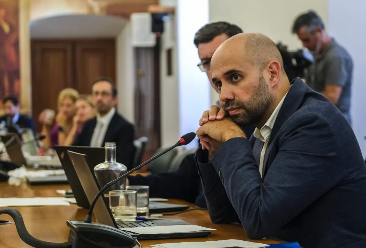 Imagem de contexto do artigo BE nega ter negociado com o Governo compra de ações dos CTT