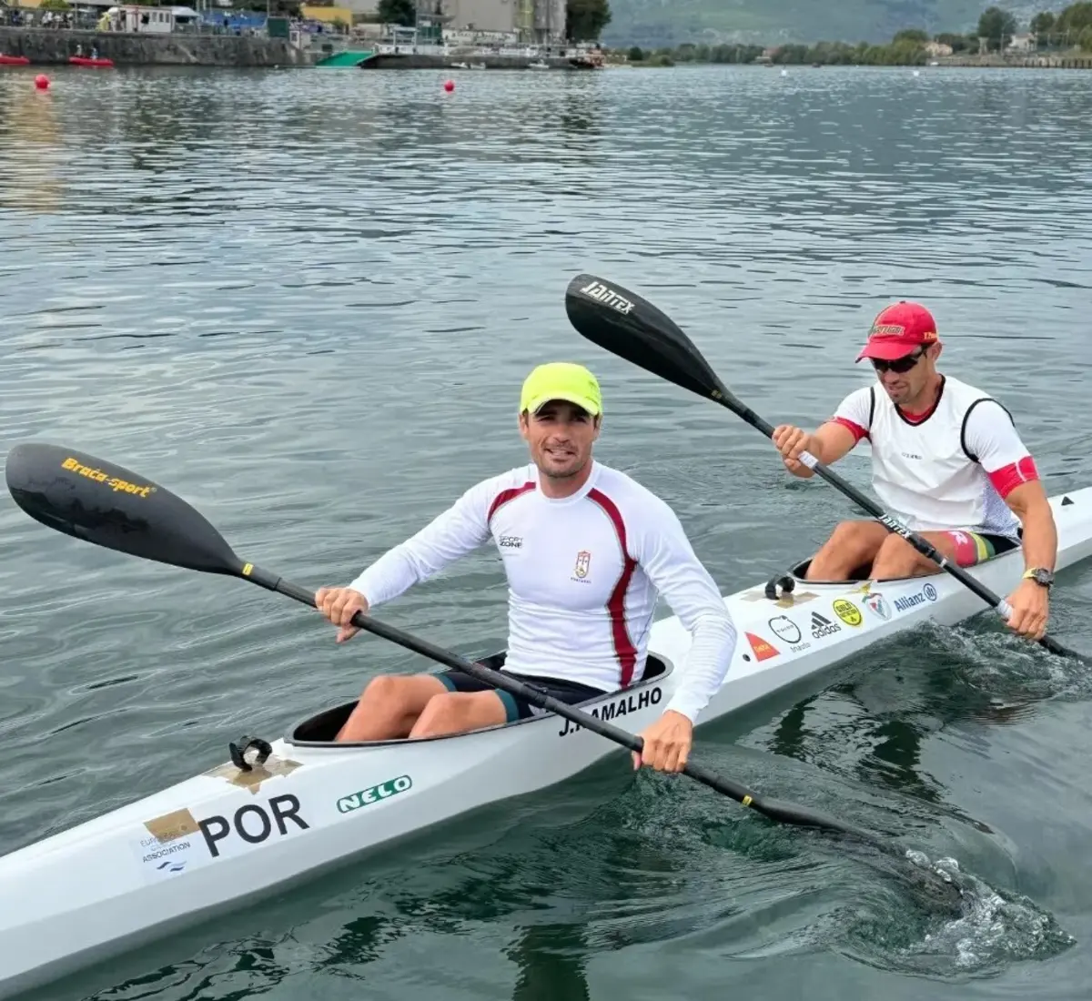 Os canoístas José Ramalho (à esquerda) e Fernando Pimenta