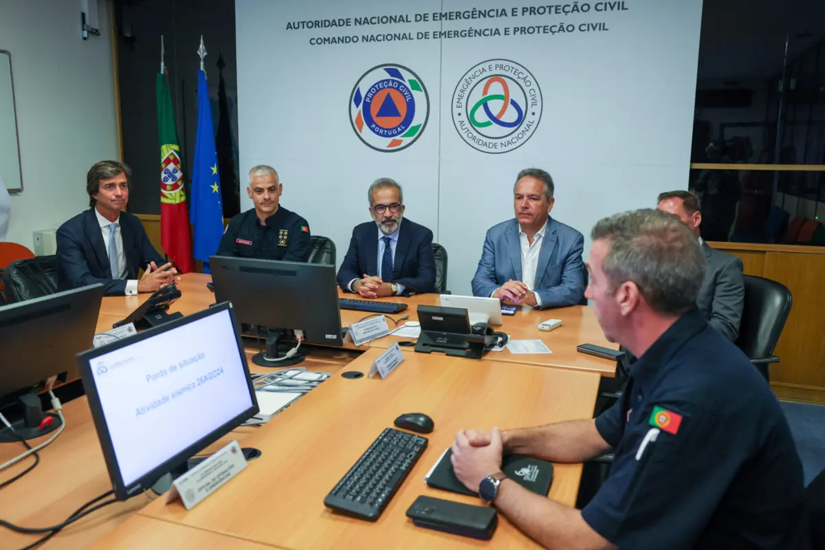 O sismo de magnitude de 5,3 na escala de Richter foi registado às 05h11 nas estações da Rede Sísmica do continente