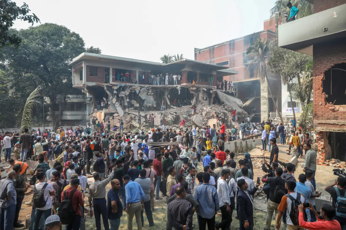 Imagem de contexto do artigo Polícia do Bangladesh detém mais de 1300 pessoas após protestos contra antigo primeiro-ministro