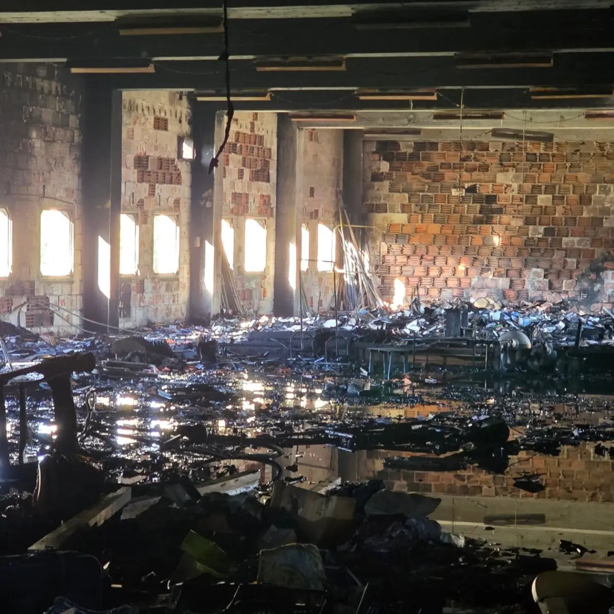 Imagem de contexto do artigo "Temos de reconstruir tudo." Após incêndio, companhias de teatro pedem ajuda à Câmara de Sintra