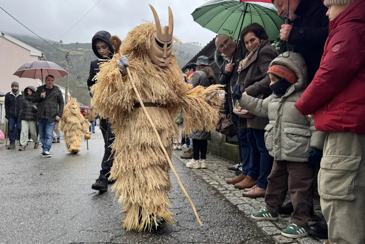 Imagem de contexto do artigo Lazarim fica pequena para tanta gente em tempo de Entrudo