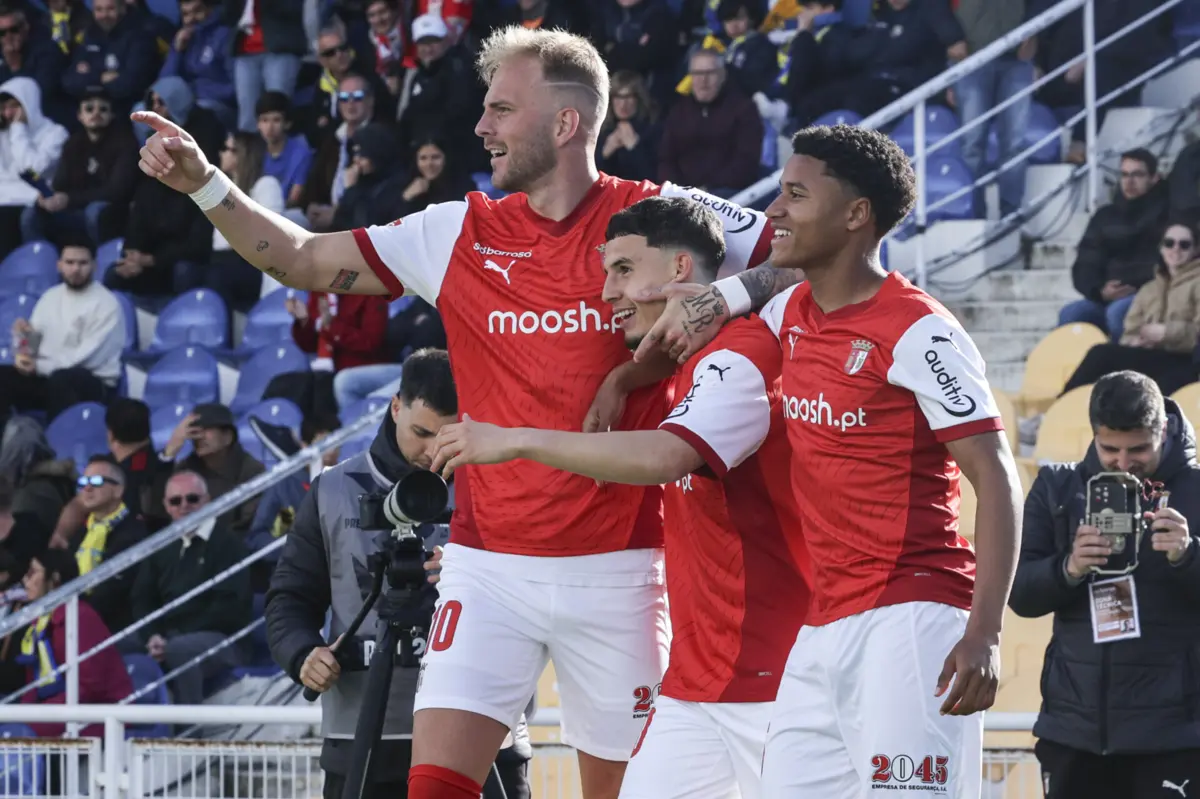 Imagem de contexto do artigo Em jogada que marca não se mexe. SC Braga vence Estoril e recupera terceiro lugar