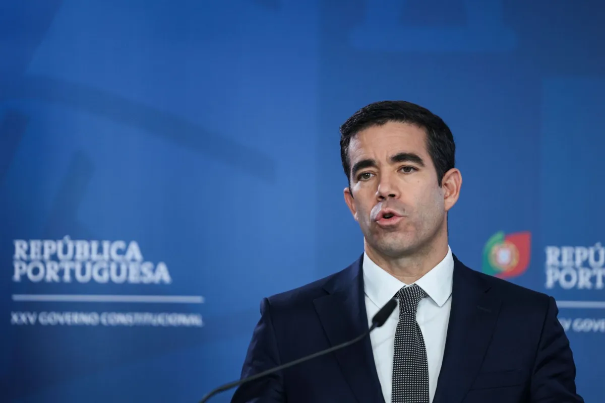 O ministro da Presidência, António Leitão Amaro