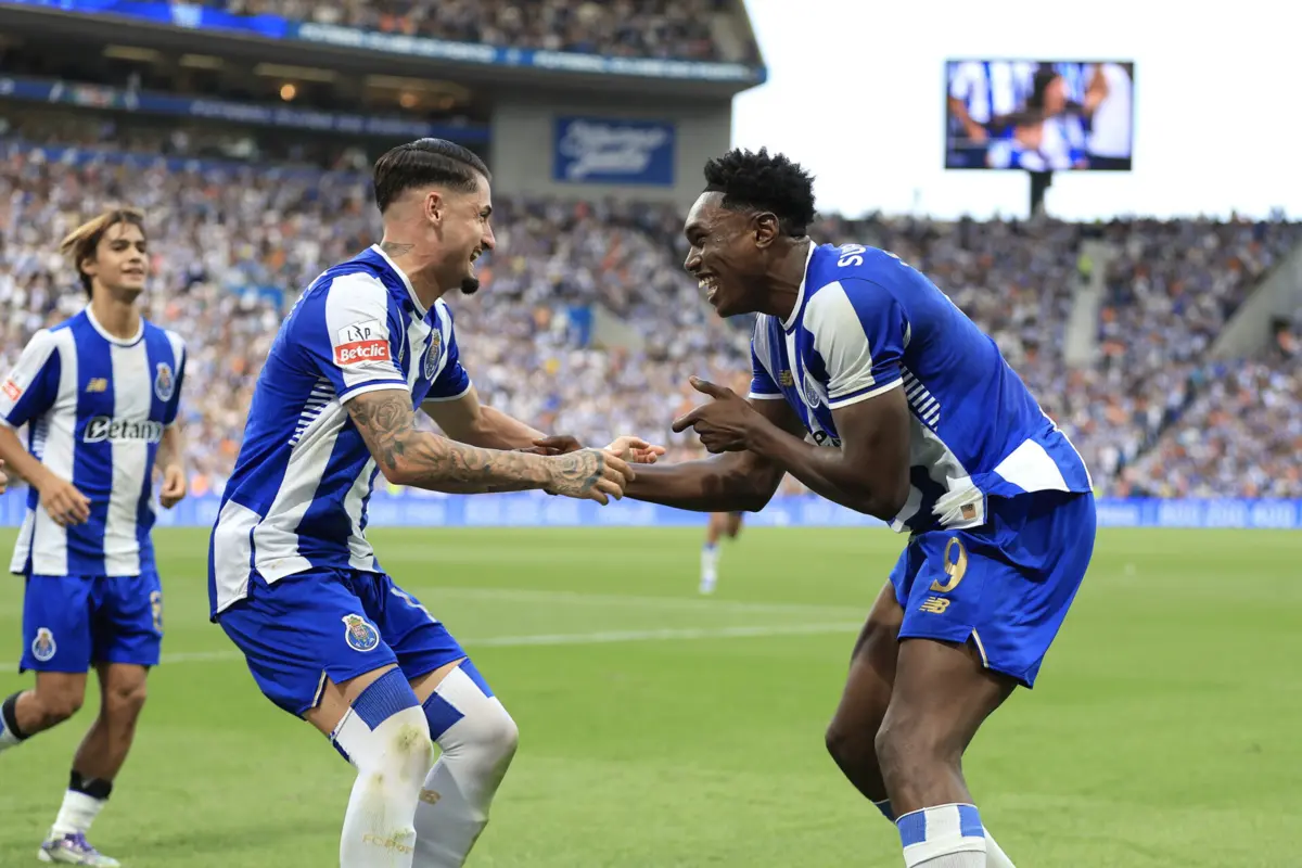 Imagem de contexto do artigo Samu lança o único fogo do dragão no duelo frente ao Nacional: FC Porto é mais líder. Veja o golo