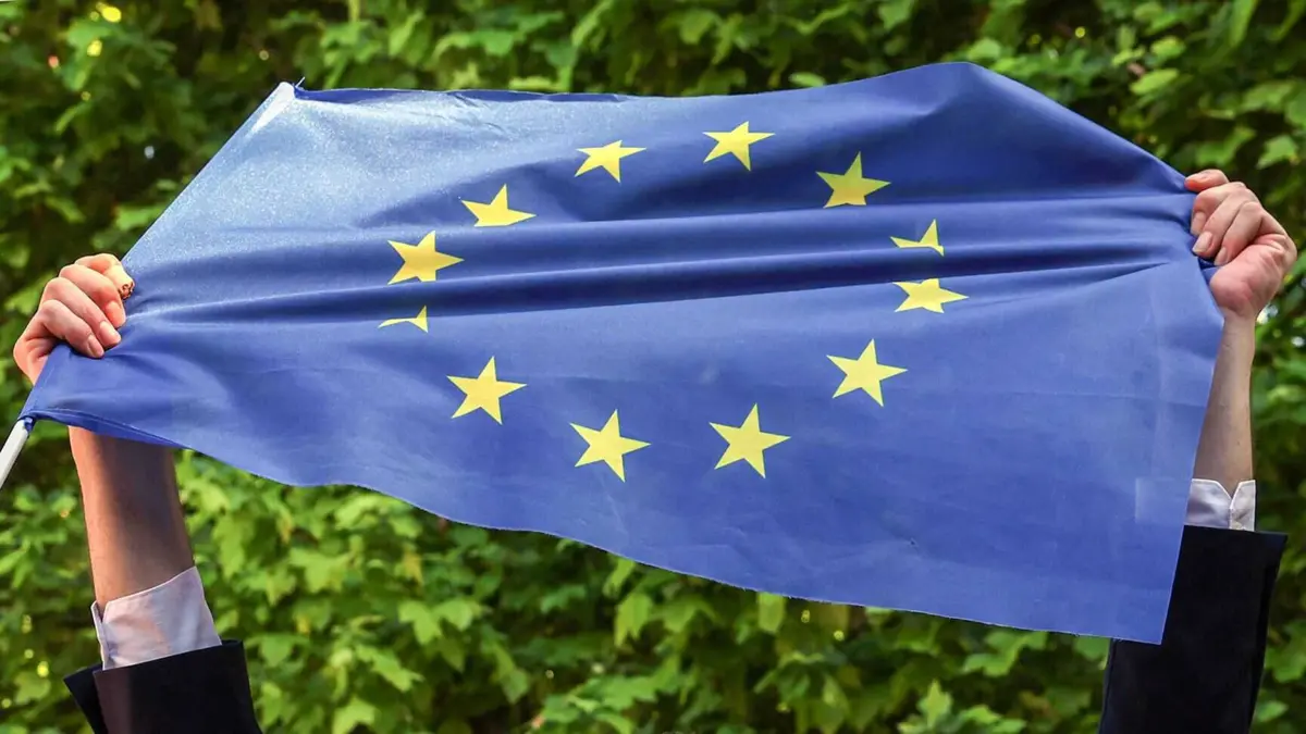 Quarenta e seis por cento defendem que o processo de integração económica, social e política deverá avançar no sentido de “transformar a UE um estado federal”