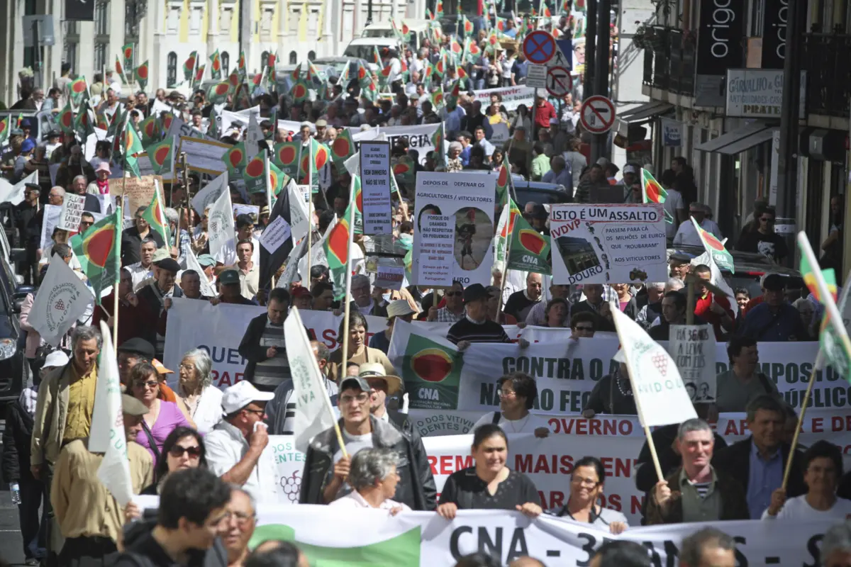Confederação Nacional de Agricultores anuncia protestos pela melhoria dos rendimentos no setor