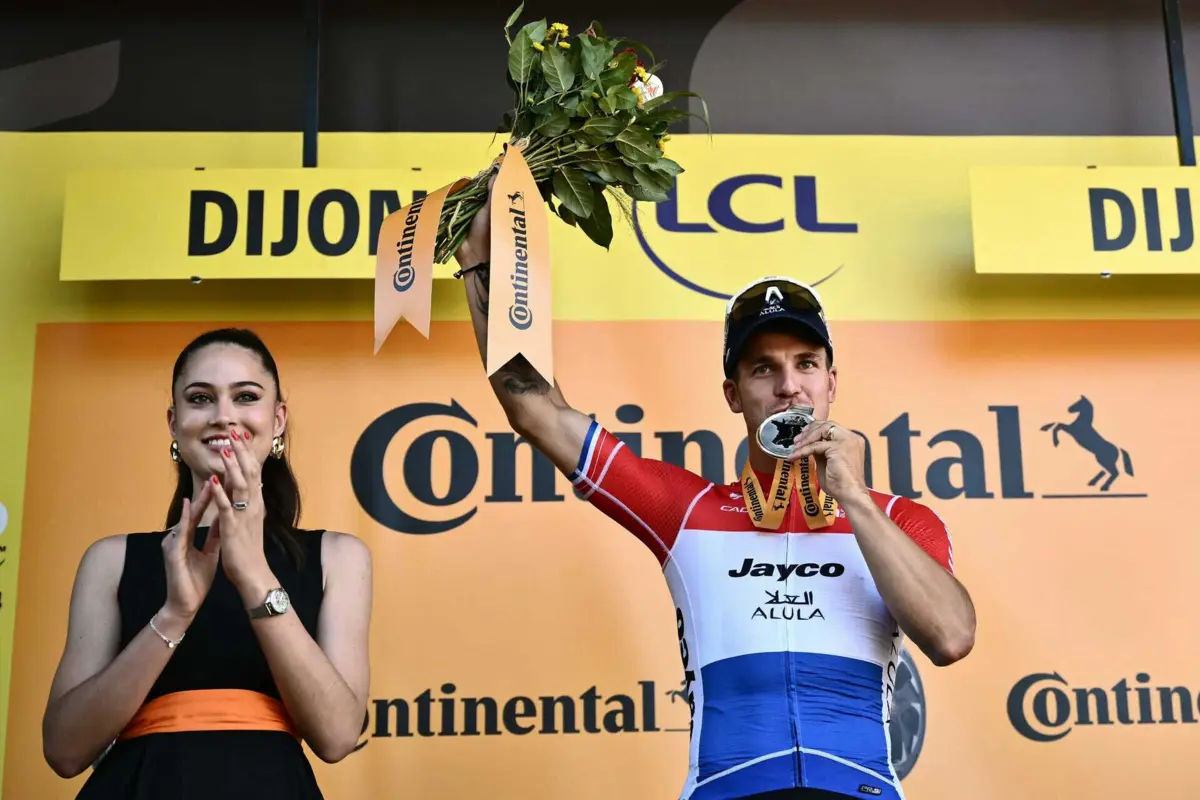 O ciclista neerlandês Dylan Groenewegen