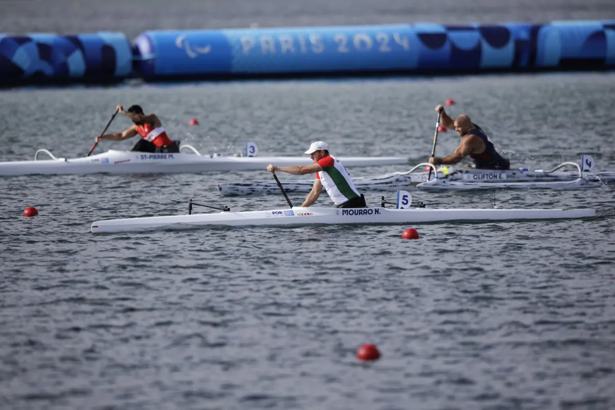 Imagem de contexto do artigo Paralímpicos: canoísta Norberto Mourão na final dos 200 metros VL2