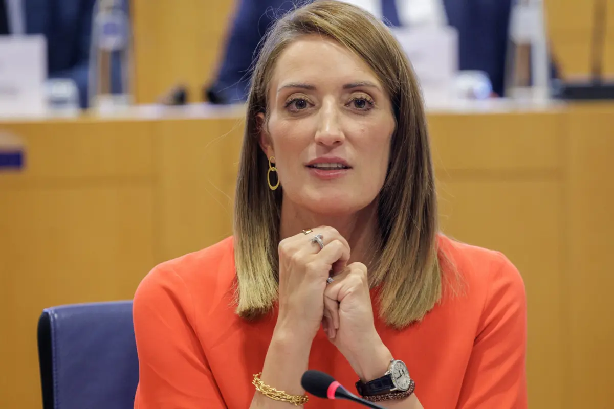 Imagem de contexto do artigo Parlamento Europeu faz minuto de silêncio pelas vítimas do acidente com o Elevador da Glória e lembra consequências dos fogos