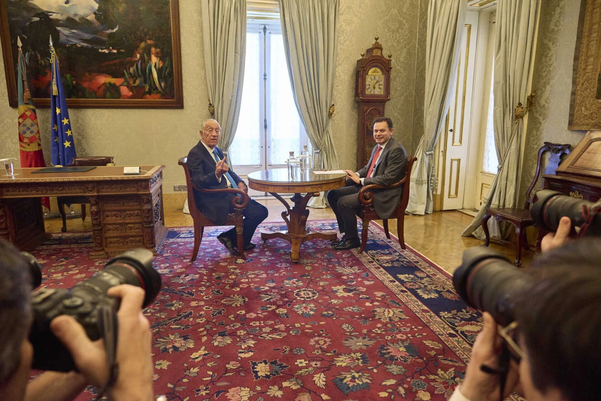 O Presidente da República, Marcelo Rebelo de Sousa, e o novo primeiro-ministro, Luís Montenegro