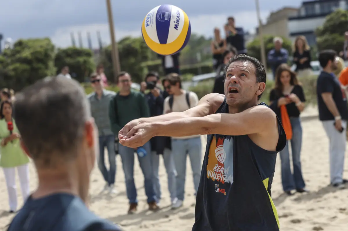 Imagem de contexto do artigo "Partimos sempre de um espírito positivo." Montenegro admite “boa dupla” com Rui Rocha, mas sempre com CDS