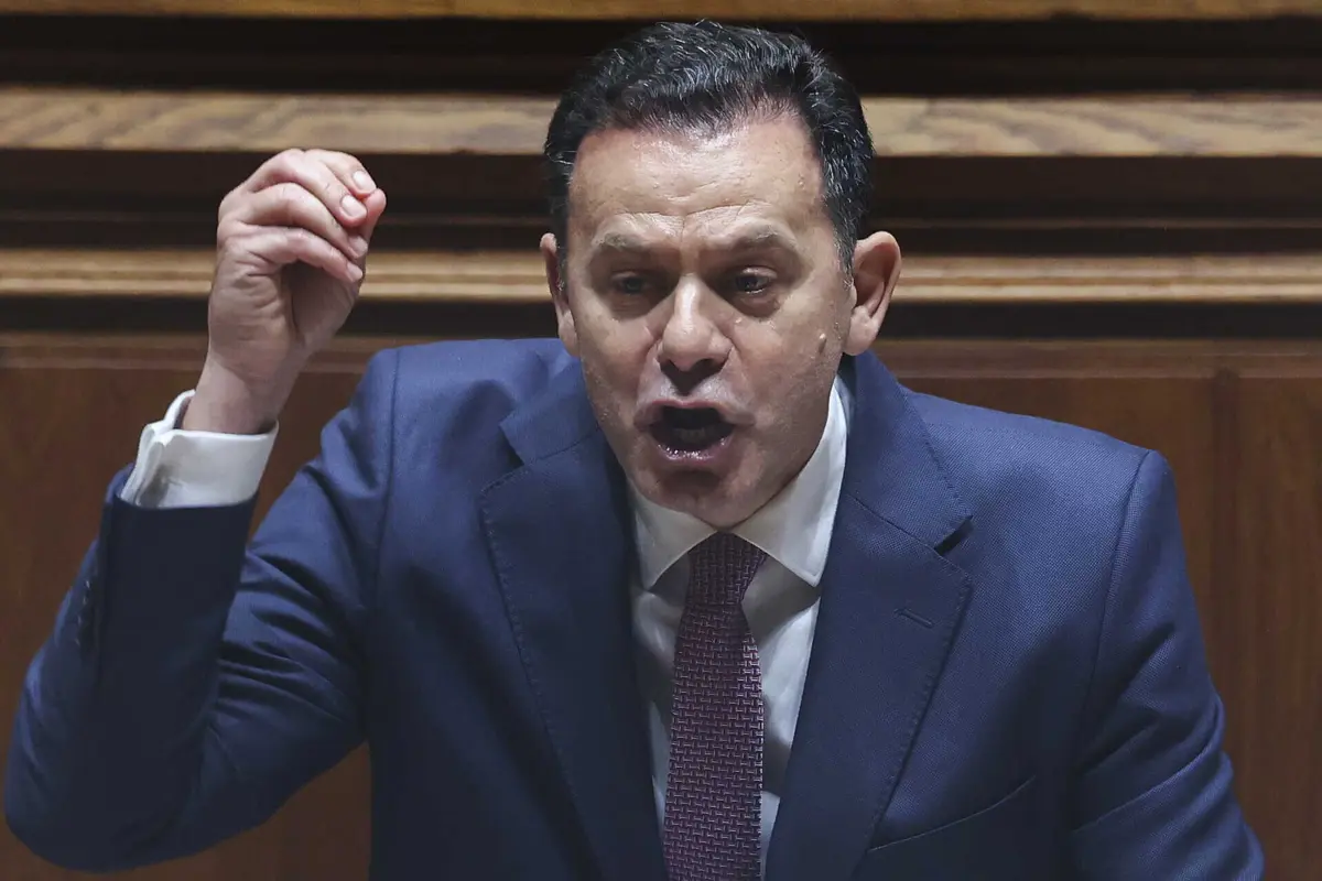 Imagem de contexto do artigo Montenegro admite suspender sessão se PS apresentar dúvidas que quer ver esclarecidas quanto à Spinumviva