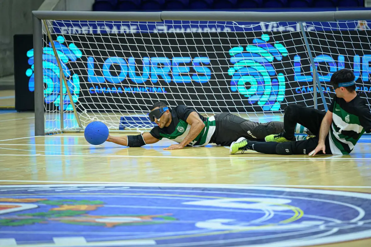 Imagem de contexto do artigo "Tão disciplinados como atletas olímpicos." São cegos, jogam goalball e são iguais aos outros
