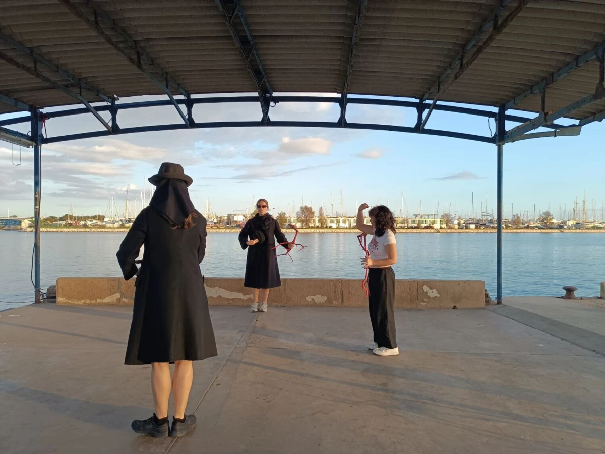 Imagem de contexto do artigo "Euforia" do turismo: um "rumor" do que foi o Algarve