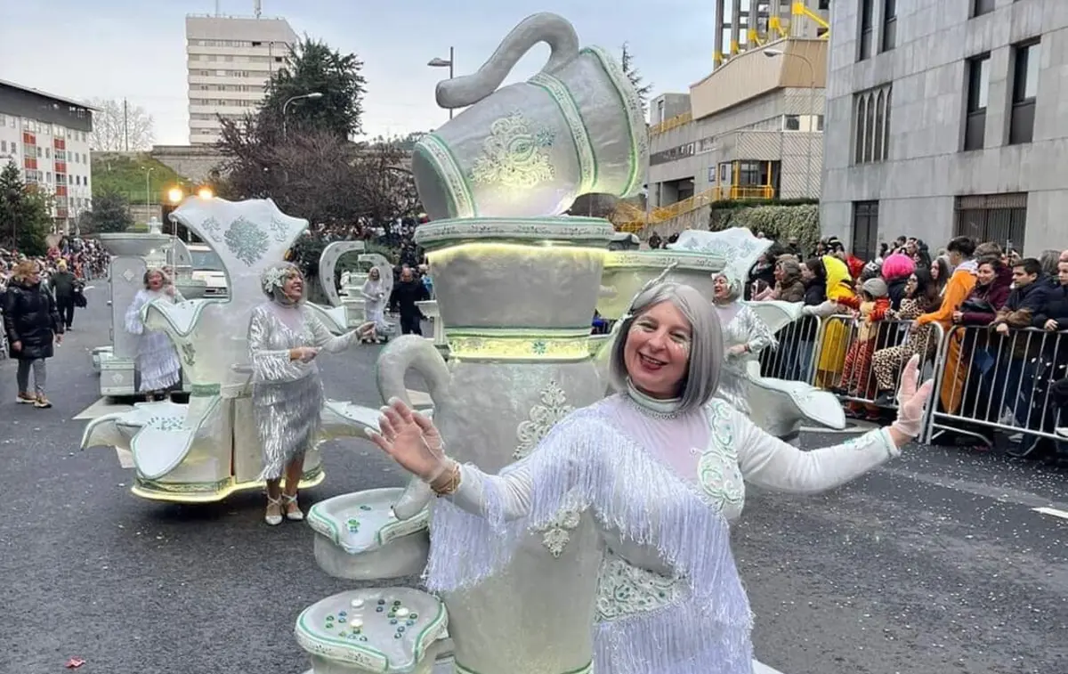 Imagem de contexto do artigo Comparsas galegas brilham no carnaval português