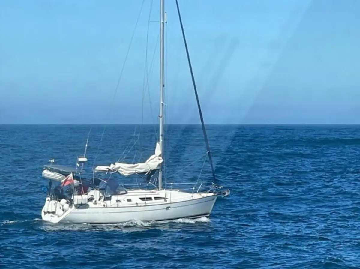 Imagem de contexto do artigo GNR apoiou veleiro atacado por orcas na Costa da Caparica