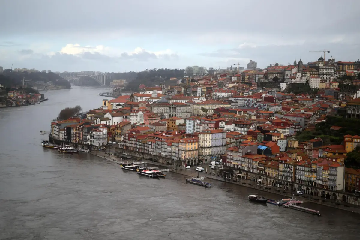 Imagem de contexto do artigo Caudal do Douro está "estável", mas água deve inundar margens esta semana