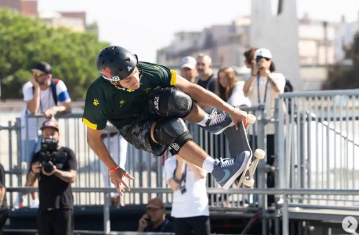 O skateboarder Thomas Augusto