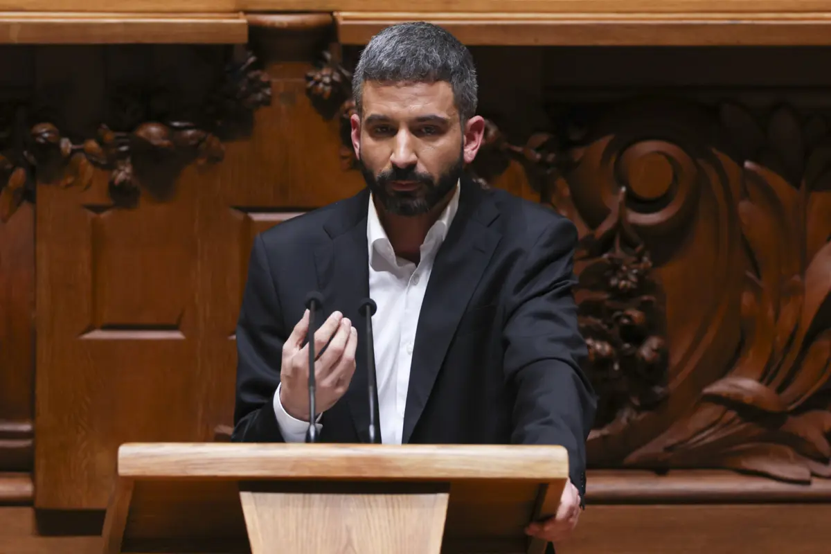 Imagem de contexto do artigo "O caso é grave." BE pede explicações ao Governo sobre interrogatórios de companhia israelita no aeroporto de Lisboa
