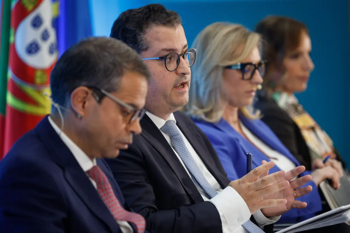 Estas mudanças visam fazer com que até 2028 a redução da tributação autónoma atinja os 20%