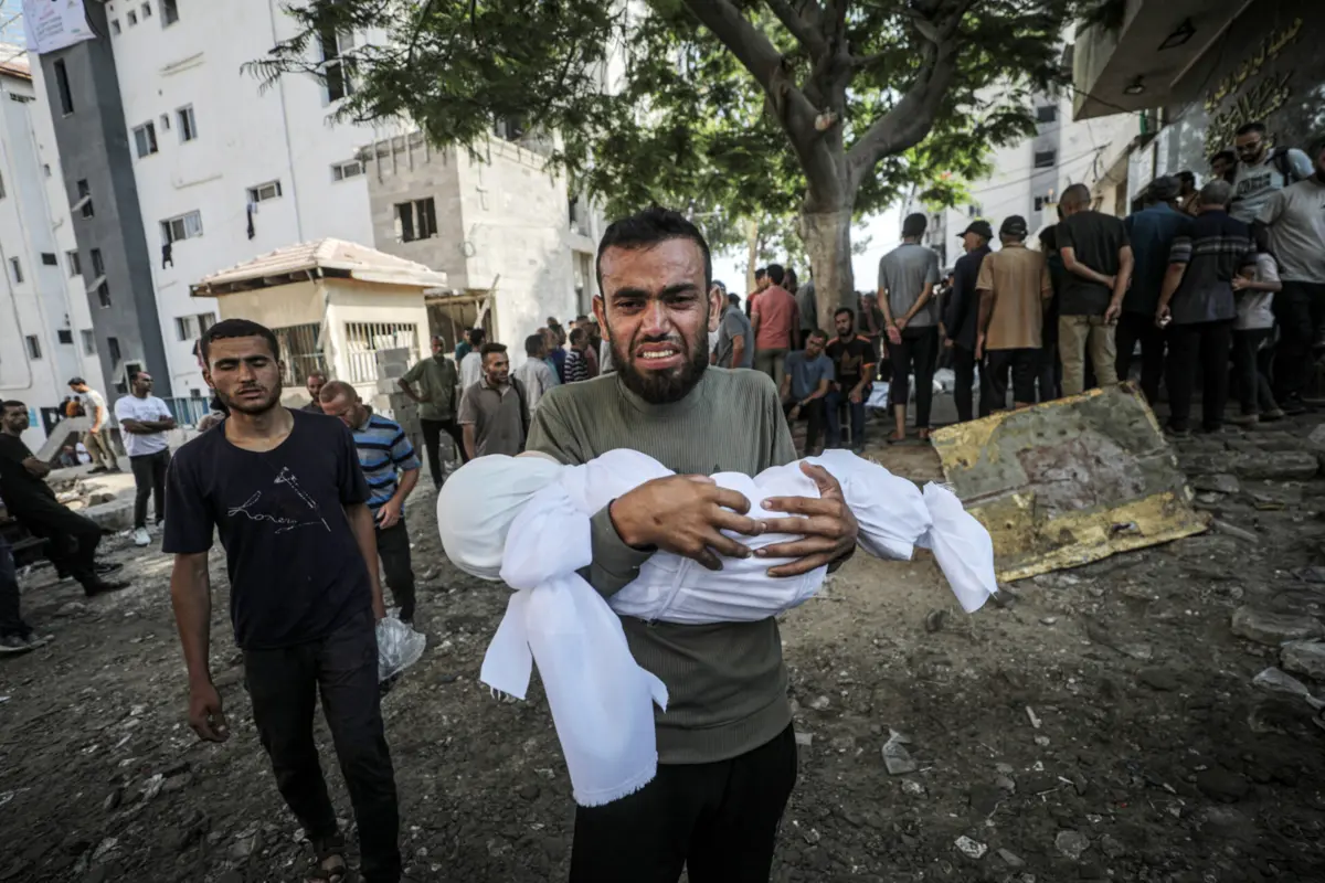 Gomes Cravinho admite que retirar pessoas da Faixa de Gaza é muito difícil