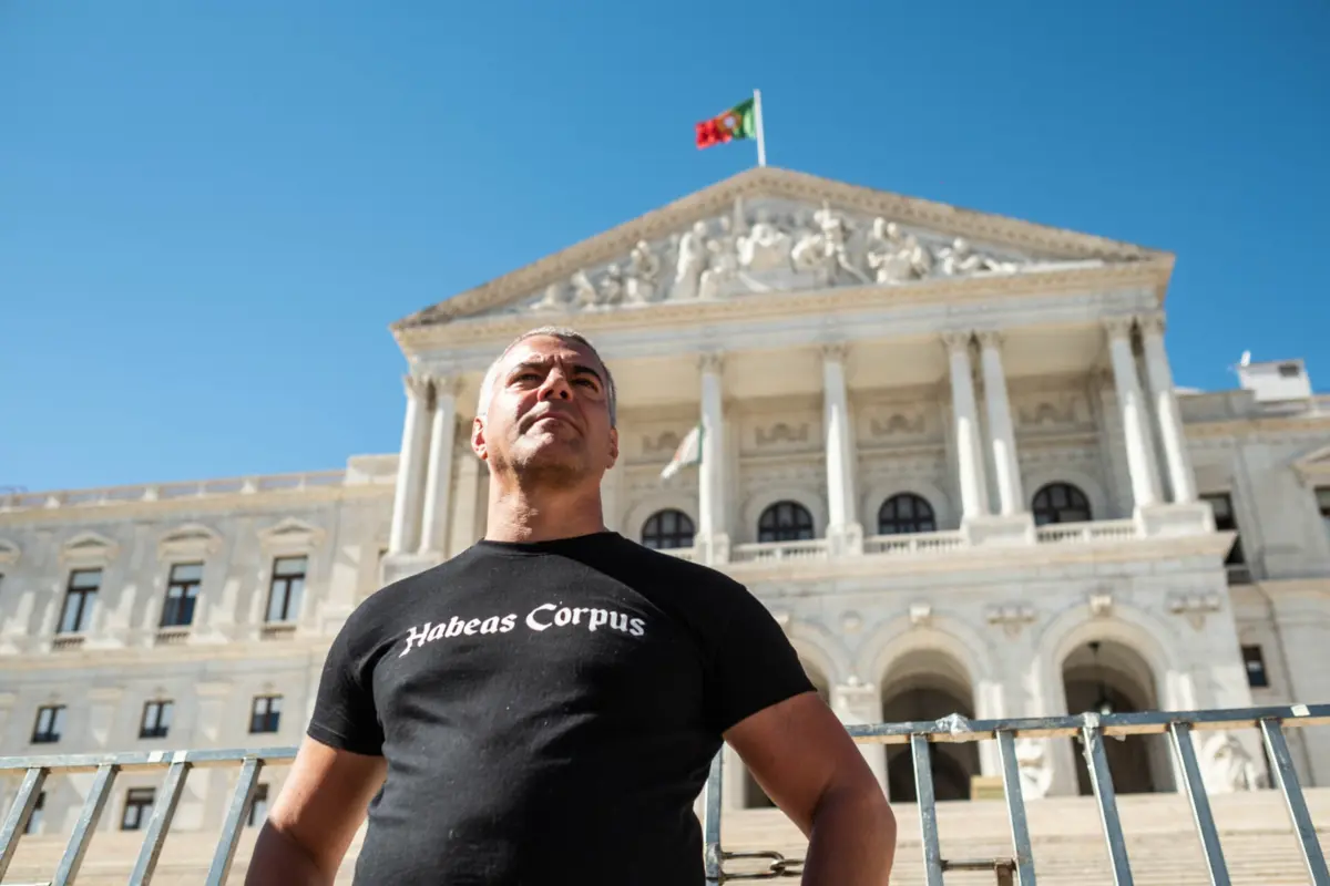 Imagem de contexto do artigo Depois do Eurobic, a Revolut: Habeas Corpus diz estar "impossibilitado de realizar operações financeiras"