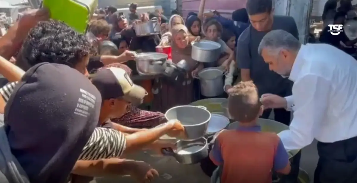 Imagem de contexto do artigo Vídeo na Faixa de Gaza: uma gota de água entre a fome. Médico Salah Rantisi conseguiu refeição para palestinianos