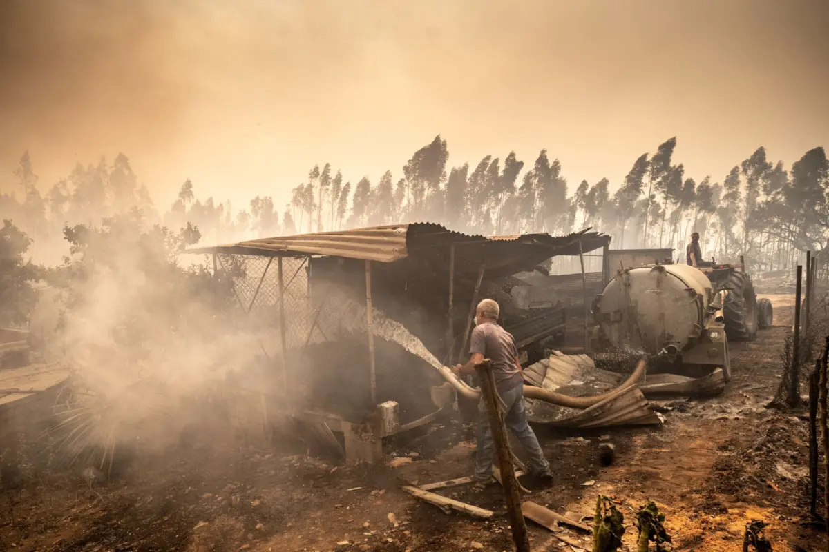 Imagem de contexto do artigo Incêndio de Albergaria atingiu 20 casas e deixou vários desalojados