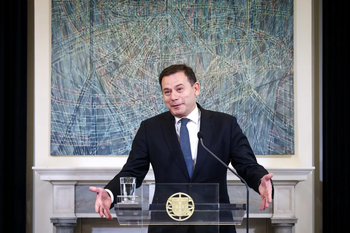 Montenegro garante que "todos os membros do Governo" têm a sua "confiança plena"