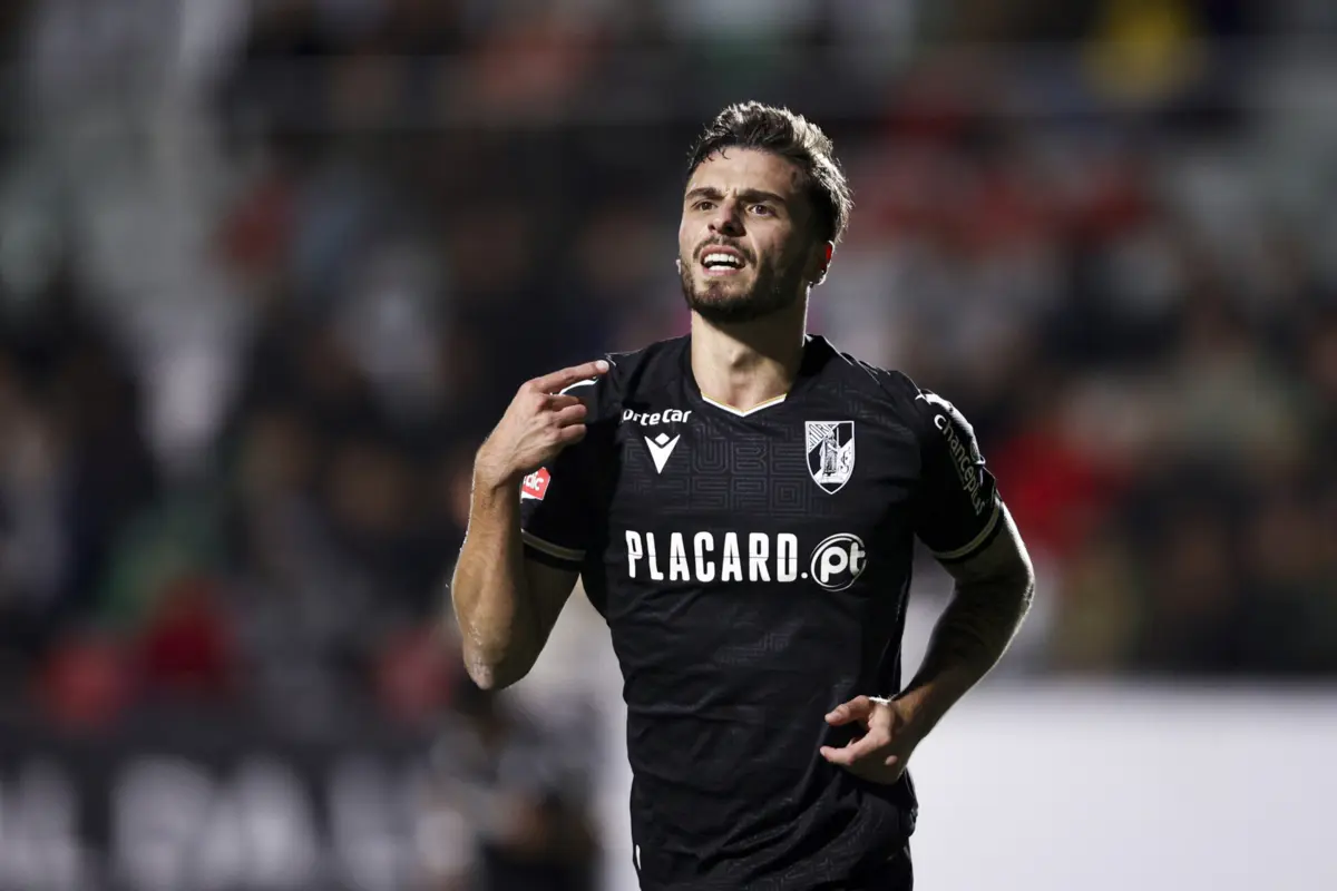 Nuno Santos marcou o primeiro golo do Vitória