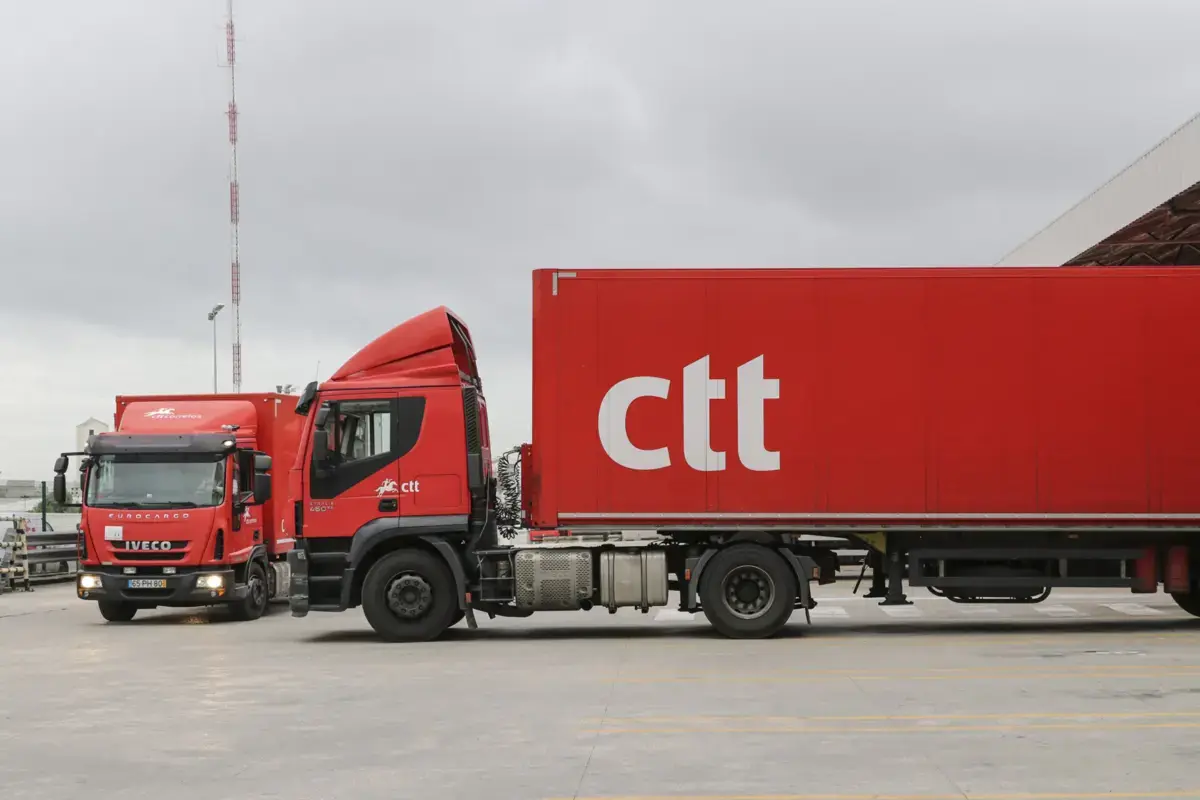 Imagem de contexto do artigo Preços a aplicar pelos CTT em 2026 sobem em média 6,20%
