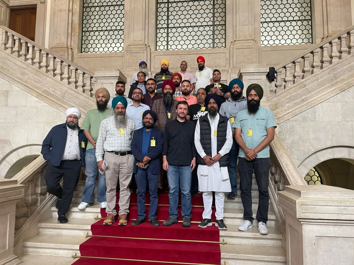 Vários membros desta comunidade participaram num encontro na Assembleia da República, promovido pelo Bloco de Esquerda