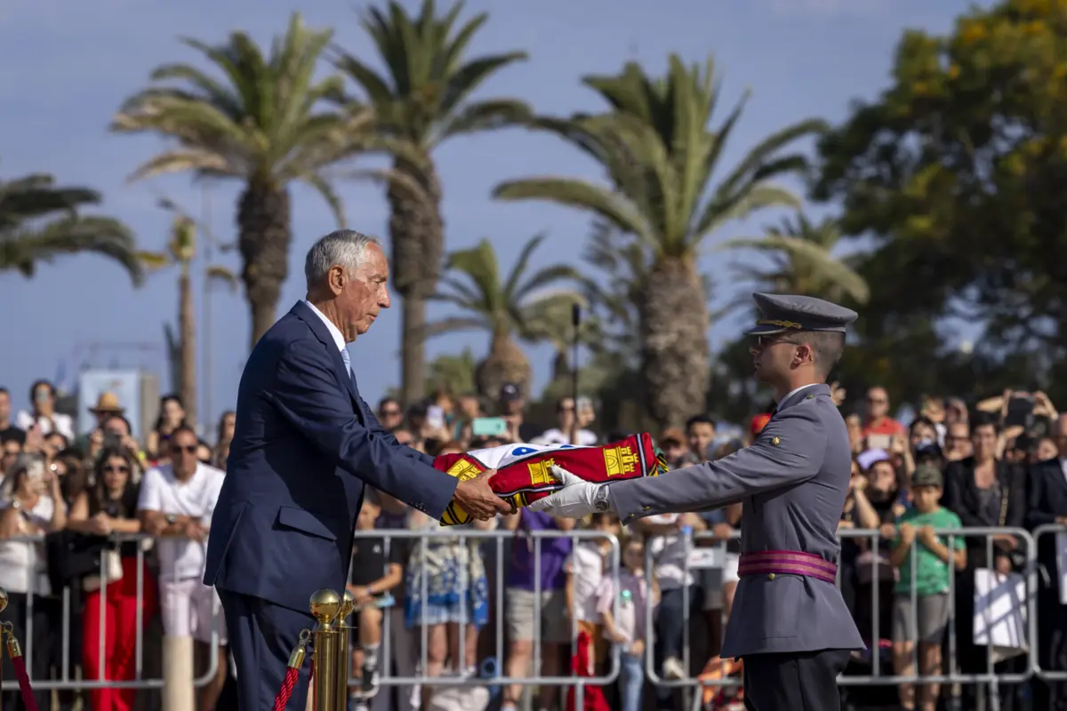 Imagem de contexto do artigo Marcelo tenciona "sair de levezinho" do cargo e depois "não falar, não comentar, não fazer artigos sobre política"