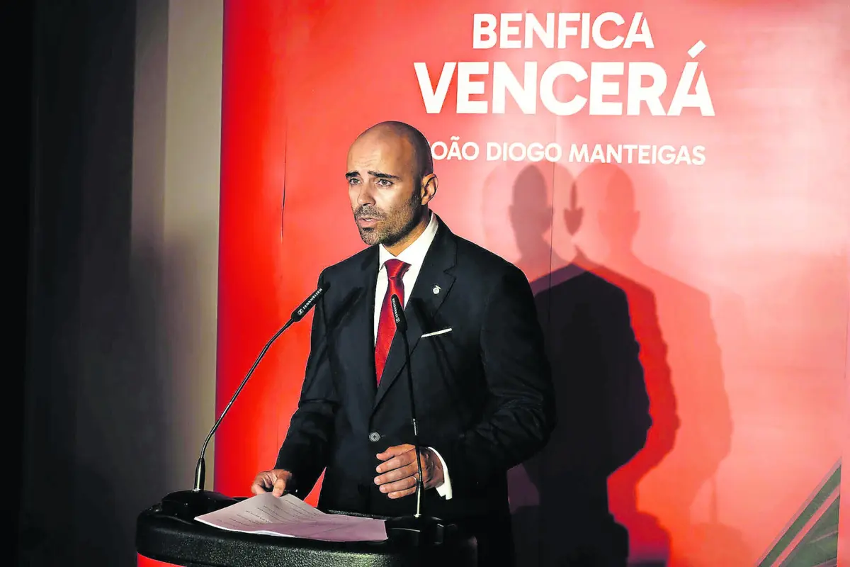 Imagem de contexto do artigo Manteigas diz que Lage terá de "decidir" e "respeitar projeto desportivo" de nova direção, caso contrário "há plano B e C"