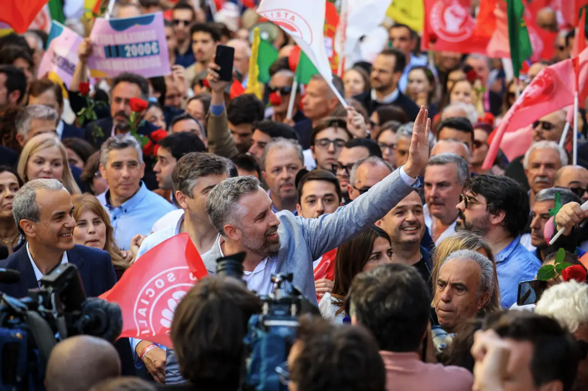 Imagem de contexto do artigo O "fim do mundo" entra no fim da campanha. Ventura já teve alta, mas não volta à campanha