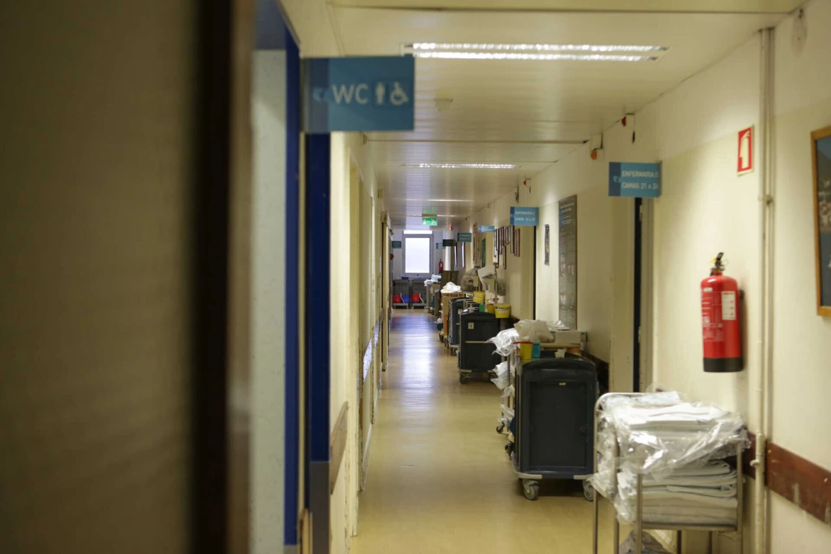 Imagem de contexto do artigo Oposição não se convence com "expressão autoexplicativa" e critica proposta do PS para Saúde