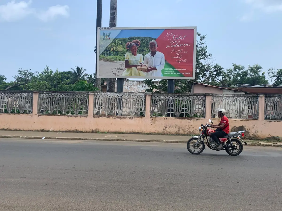 Imagem de contexto do artigo Falta quase tudo em Lembá e Cantagalo: Orçamento Participativo é pioneiro em São Tomé e Príncipe, o país do "leve-leve"