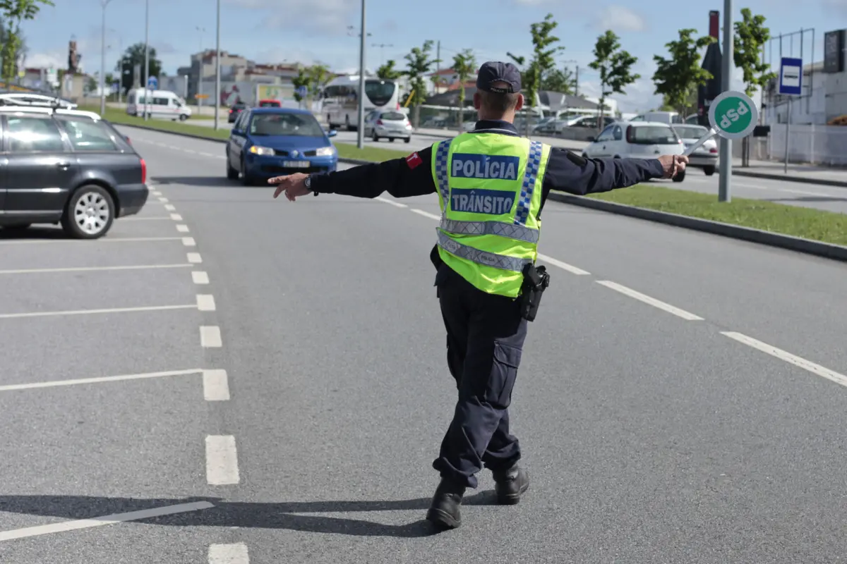 Imagem de contexto do artigo PSP apreendeu droga, 44 armas de fogo e 26 armas brancas na operação Carnaval