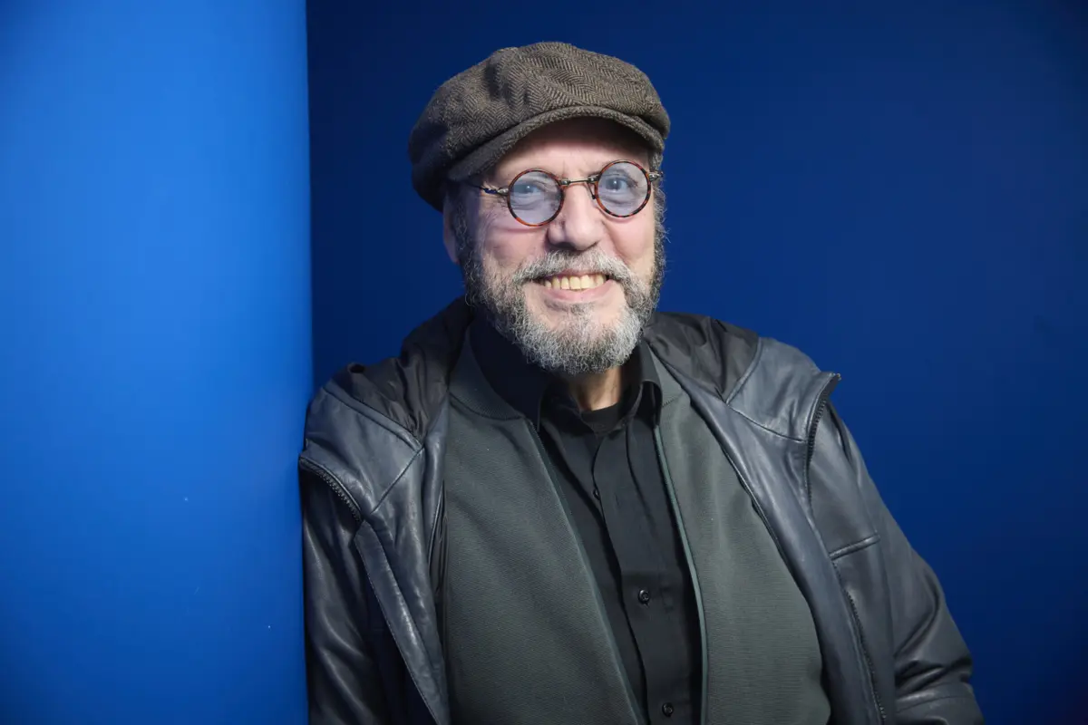 O músico Carlos Mendes