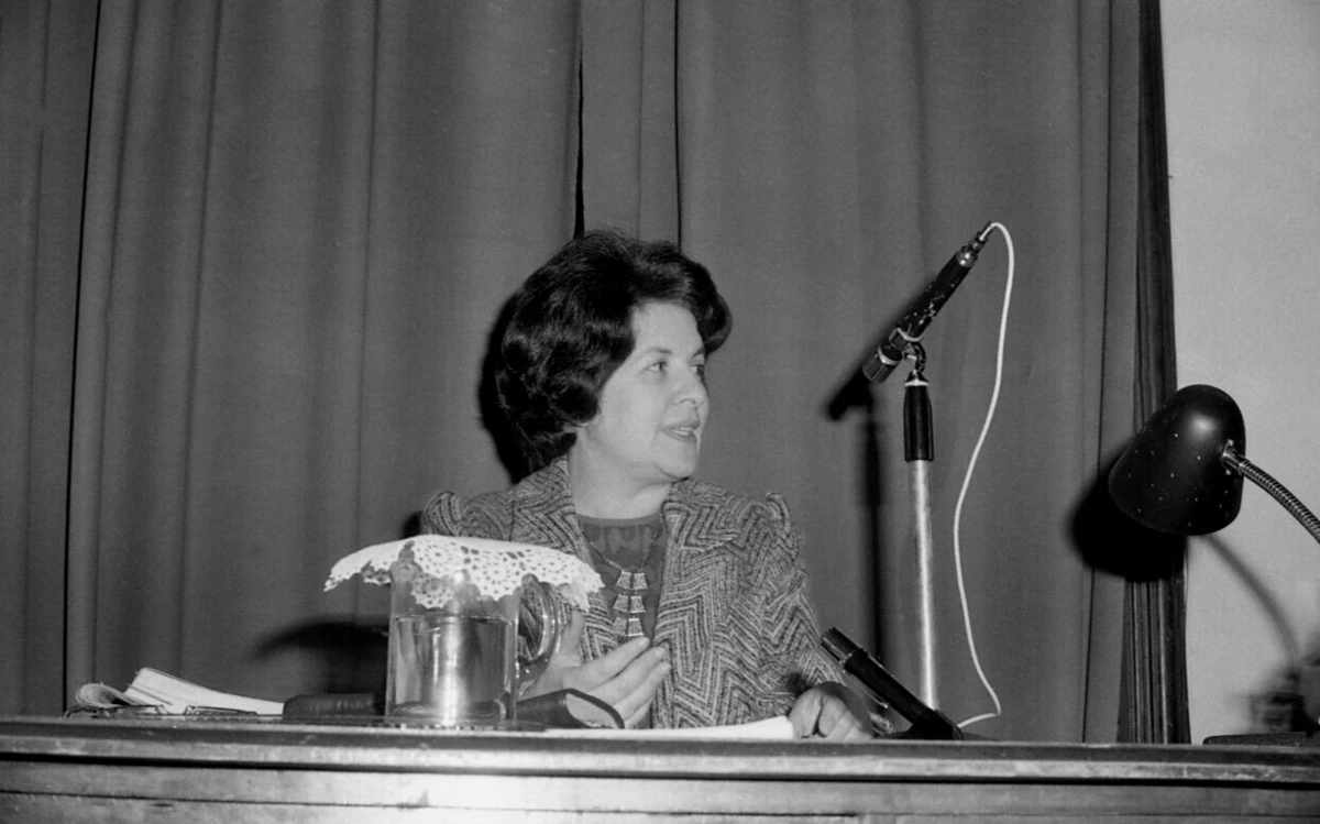 Maria de Lourdes Pintasilgo, única mulher a liderar um governo em Portugal