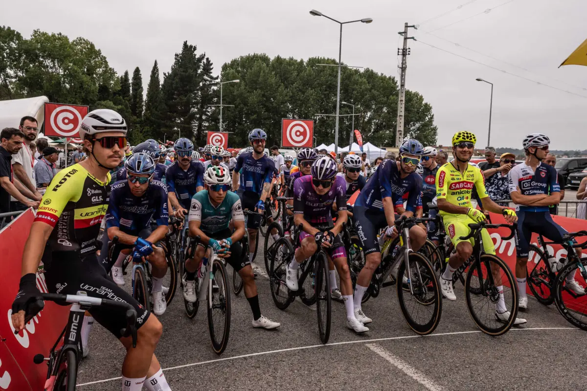 Imagem de contexto do artigo Das minas para ajuizar Volta a Portugal: "No ciclismo não há tanta rivalidade como no futebol"
