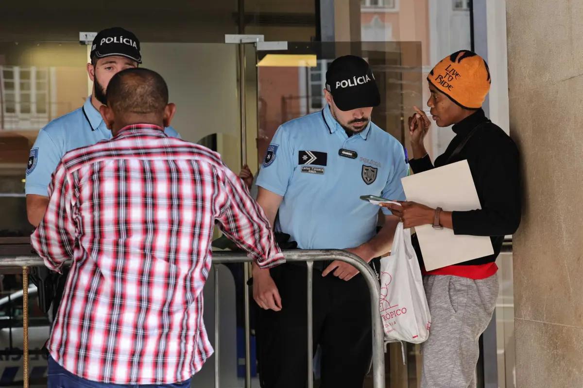 O sindicato sublinha que a renovação do capital humano nos postos consulares não acontece ao ritmo desejado